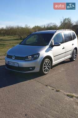 Минивэн Volkswagen Touran 2012 в 