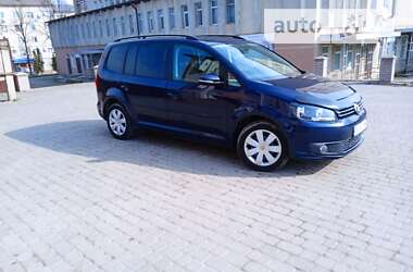 Мінівен Volkswagen Touran 2010 в Гусятині