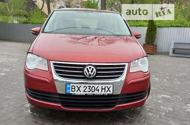 Мінівен Volkswagen Touran 2009 в Хмельницькому