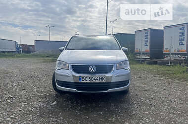 Мінівен Volkswagen Touran 2010 в Львові