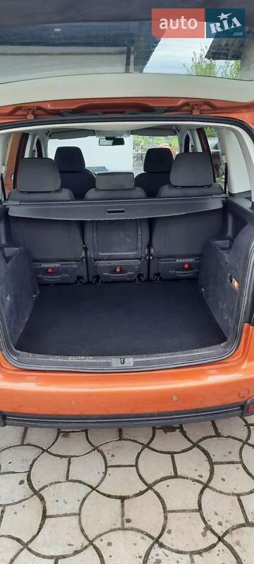 Минивэн Volkswagen Touran 2008 в Белой Церкви
