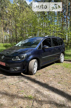 Мінівен Volkswagen Touran 2013 в Охтирці