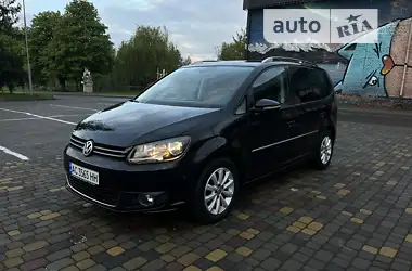 Volkswagen Touran 2014