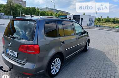 Минивэн Volkswagen Touran 2011 в Ровно