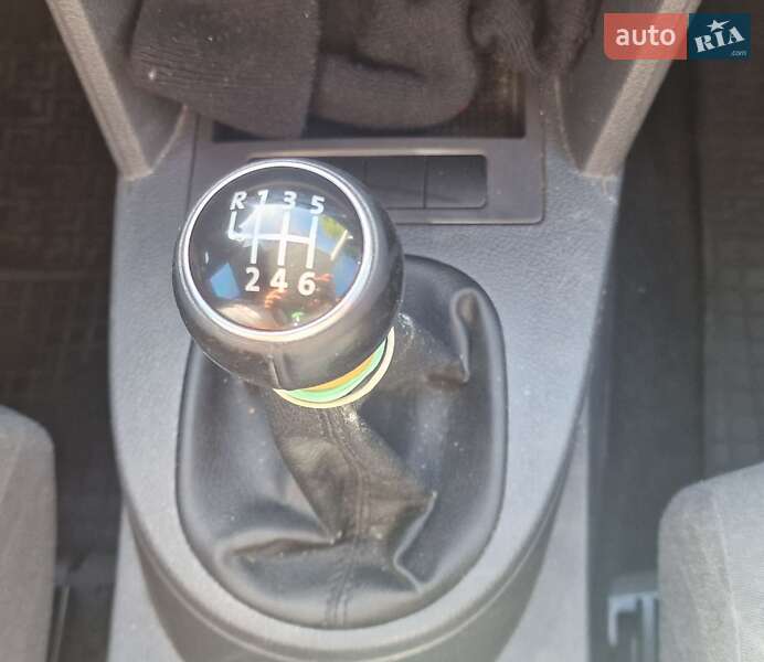 Мінівен Volkswagen Touran 2009 в Чопі