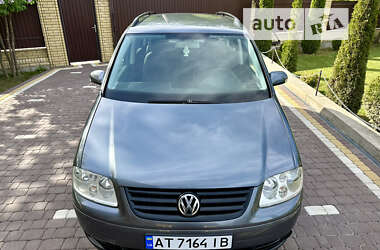 Минивэн Volkswagen Touran 2004 в Косове