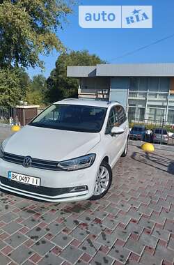 Мікровен Volkswagen Touran 2016 в Івано-Франківську