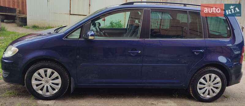 Мінівен Volkswagen Touran 2007 в Самборі