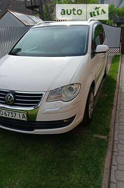 Мінівен Volkswagen Touran 2007 в Іршаві