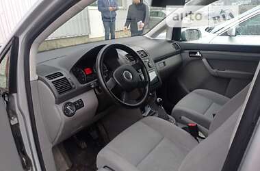 Минивэн Volkswagen Touran 2004 в Черновцах