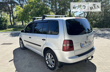 Минивэн Volkswagen Touran 2003 в Новомосковске