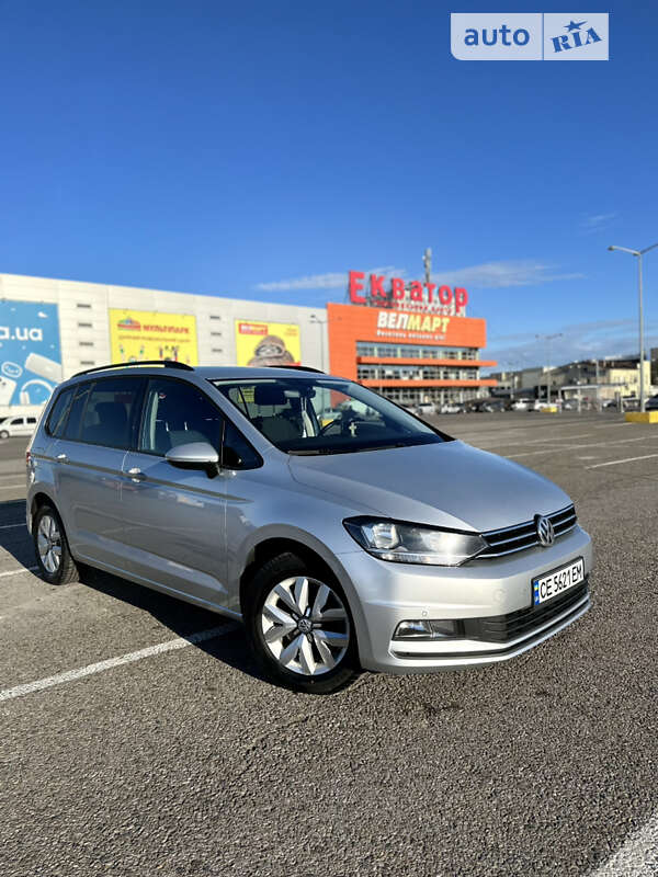 Микровэн Volkswagen Touran 2015 в Черновцах