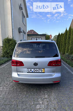 Минивэн Volkswagen Touran 2010 в Черновцах