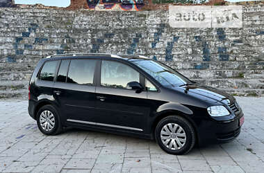 Минивэн Volkswagen Touran 2006 в Полтаве