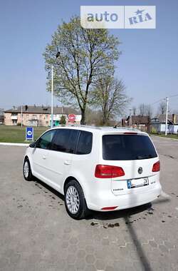 Минивэн Volkswagen Touran 2012 в Костополе