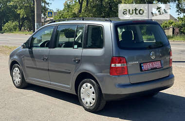 Минивэн Volkswagen Touran 2004 в Вознесенске