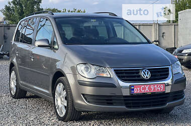 Минивэн Volkswagen Touran 2008 в Лубнах