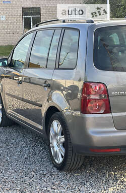 Минивэн Volkswagen Touran 2008 в Лубнах