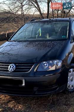 Минивэн Volkswagen Touran 2005 в 