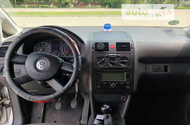 Мінівен Volkswagen Touran 2005 в Чемерівцях