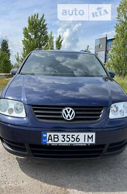 Минивэн Volkswagen Touran 2005 в Тростянце