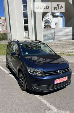 Минивэн Volkswagen Touran 2015 в Ровно