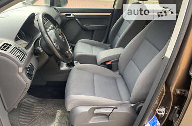 Мінівен Volkswagen Touran 2012 в Стрию