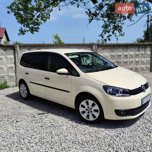 Минивэн Volkswagen Touran 2015 в Ивано-Франковске