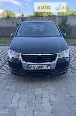 Минивэн Volkswagen Touran 2007 в Ужгороде