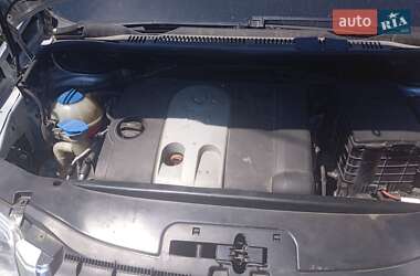 Минивэн Volkswagen Touran 2003 в 