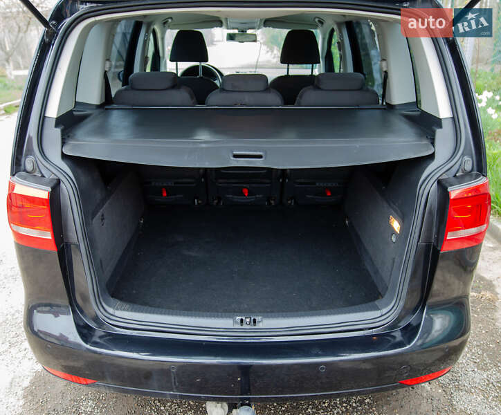 Мінівен Volkswagen Touran 2014 в Одесі