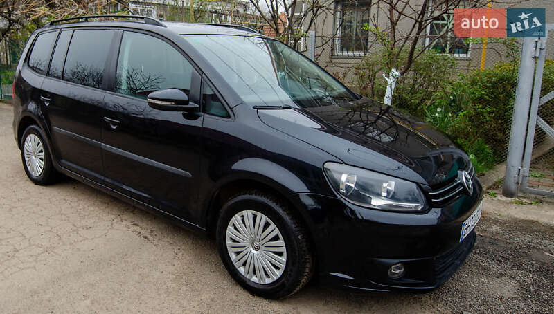 Мінівен Volkswagen Touran 2014 в Одесі