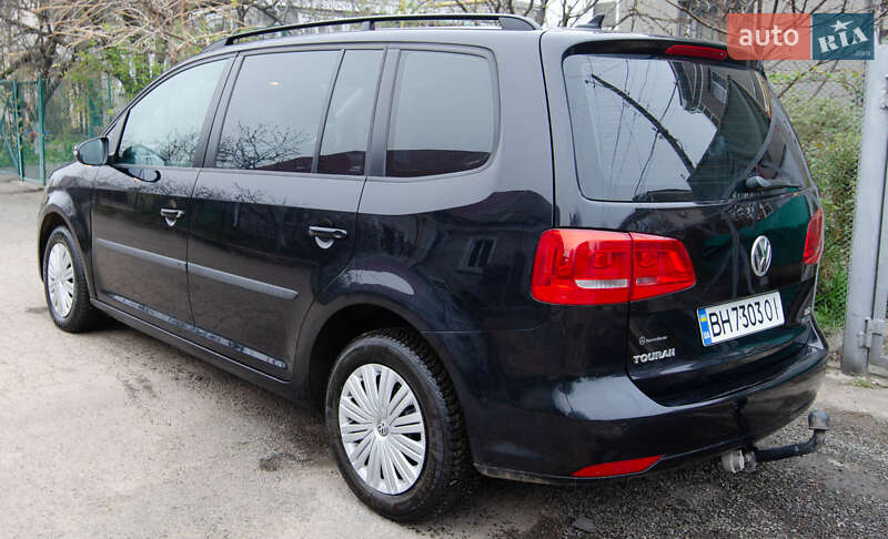 Мінівен Volkswagen Touran 2014 в Одесі