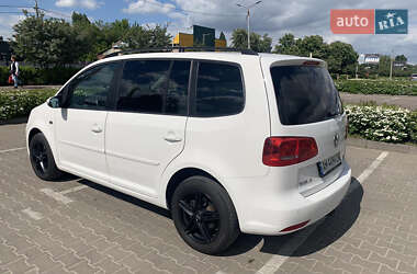 Микровэн Volkswagen Touran 2013 в Житомире