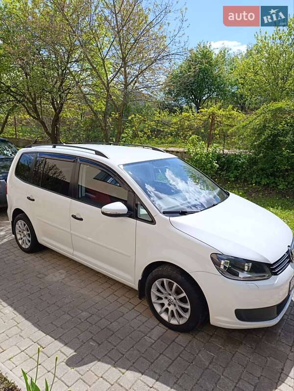 Volkswagen Touran 2014