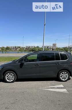 Микровэн Volkswagen Touran 2016 в Виннице