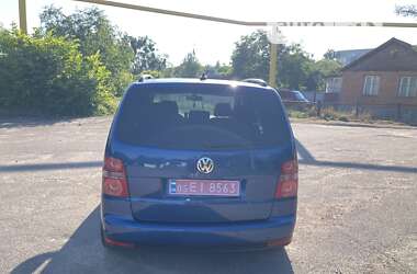 Минивэн Volkswagen Touran 2010 в Коростене