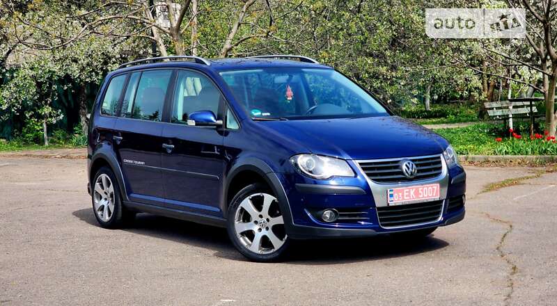 Минивэн Volkswagen Touran 2008 в Полтаве