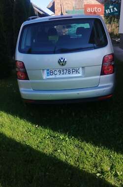 Минивэн Volkswagen Touran 2009 в Львове