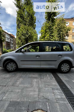 Мінівен Volkswagen Touran 2007 в Києві