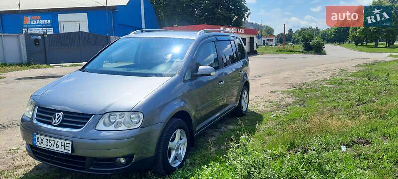 Минивэн Volkswagen Touran 2005 в Харькове