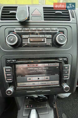 Минивэн Volkswagen Touran 2012 в 