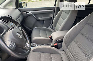 Минивэн Volkswagen Touran 2011 в Новоархангельске