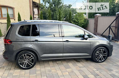 Мікровен Volkswagen Touran 2019 в Чернівцях