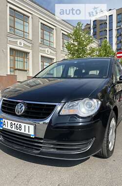 Минивэн Volkswagen Touran 2009 в Белой Церкви