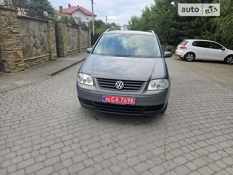 Минивэн Volkswagen Touran 2005 в Ивано-Франковске