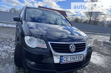 Мінівен Volkswagen Touran 2007 в Чернівцях