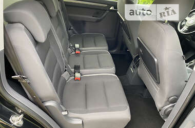 Минивэн Volkswagen Touran 2011 в Коломые