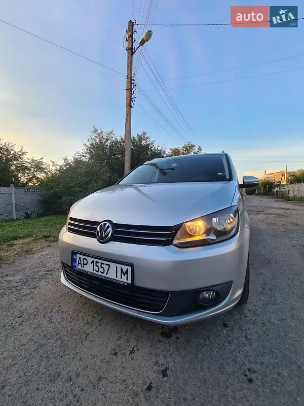 Volkswagen Touran 2012