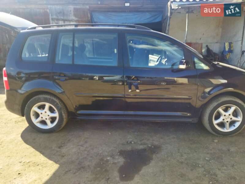 Мінівен Volkswagen Touran 2005 в Львові